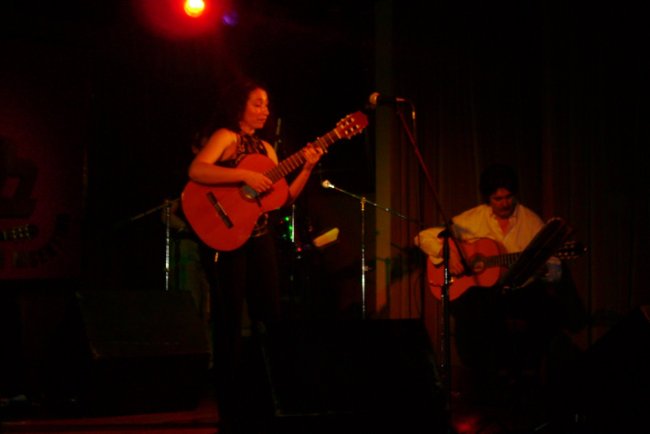 VERÓNICA  ALEJANDRA CABRAL  Cantora y compositora