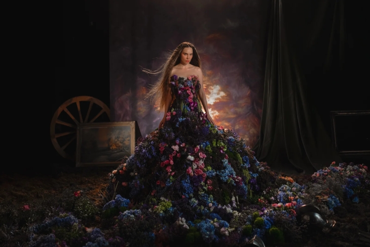 Belinda publica ‘Indómita’, su primer álbum en más de una década