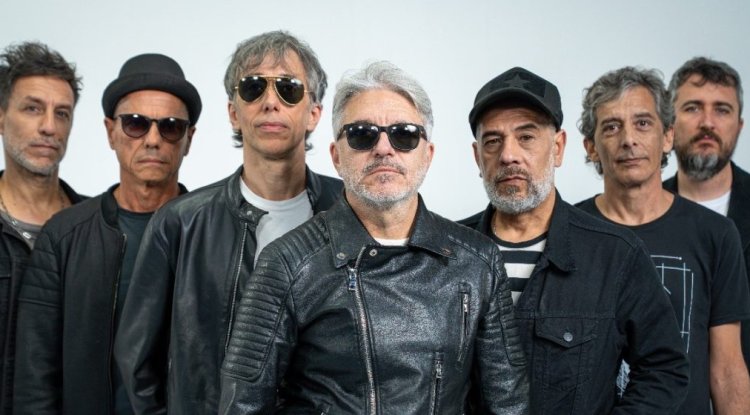 Estelares presenta "Los lobos", su esperado álbum de estudio