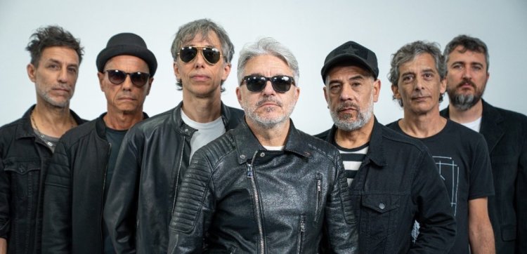 Estelares presenta "Los lobos", su esperado álbum de estudio