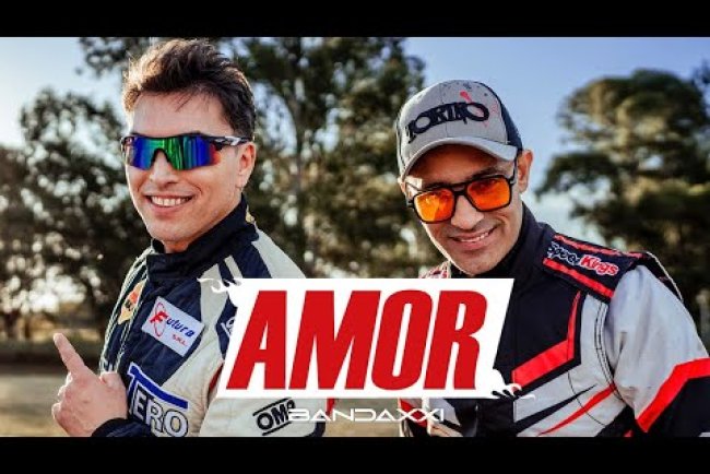 Banda XXI enciende la pista con su nuevo tema "AMOR"