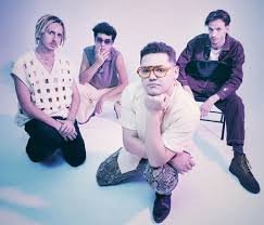 1915 lanza su nuevo single "Perfume"