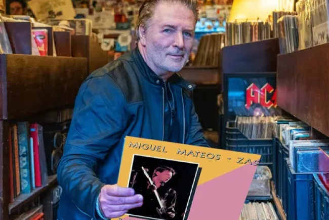 Miguel Mateos celebra en vivo los 40 años de "Rockas vivas"